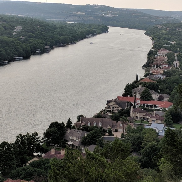 Meet your Posher, Sabiha - Picture 1 of 1